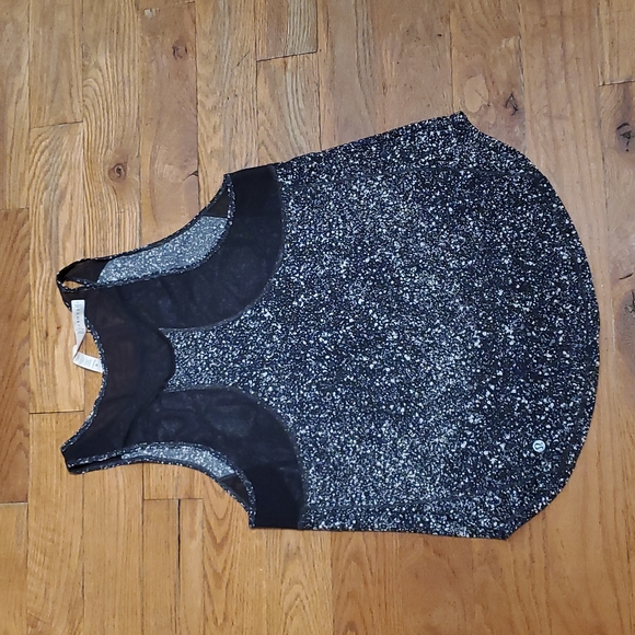 Lululemon Black/WhiteTank Top Size 8 - Picture 2 of 4